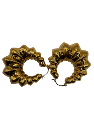 Lola knockers